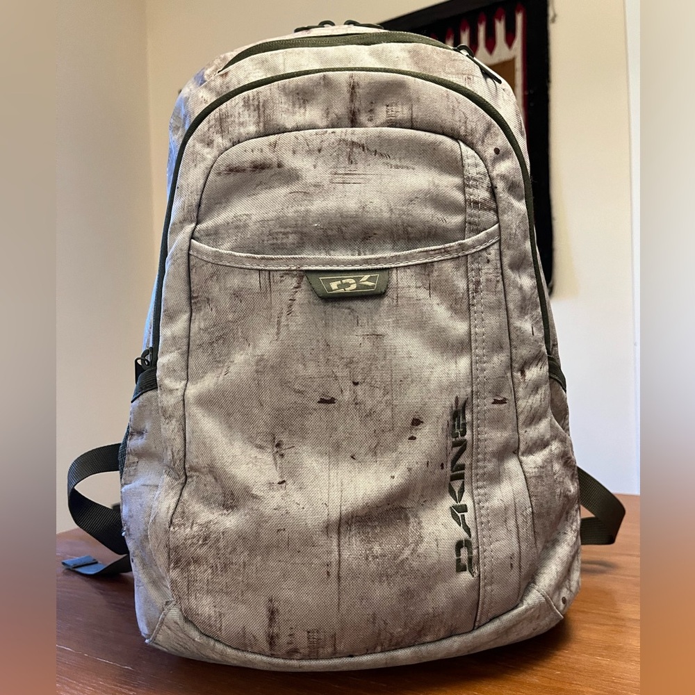 🎒 Dakine “Bomber” 33L Campus Backpack
